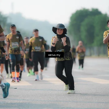 Runner Photo 6420419