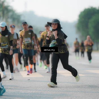 Runner Photo 6420420