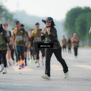Runner Photo 6420421