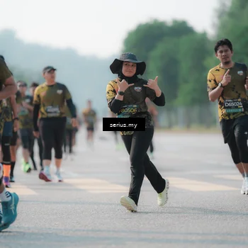 Runner Photo 6420430