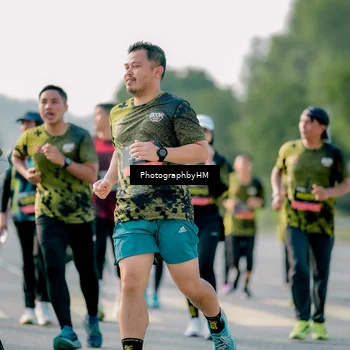 Runner Photo 6420445