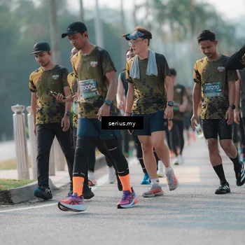 Runner Photo 6420473