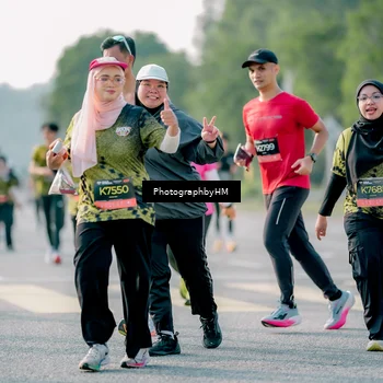 Runner Photo 6420474