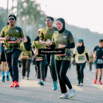 Runner Photo 6420480