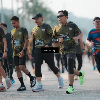 Runner Photo 6420487