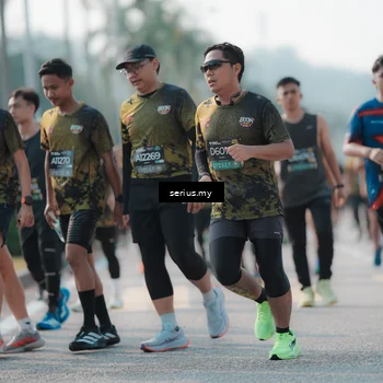 Runner Photo 6420491
