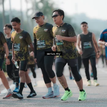 Runner Photo 6420517