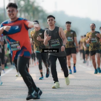 Runner Photo 6420518