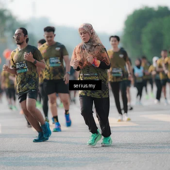 Runner Photo 6420554