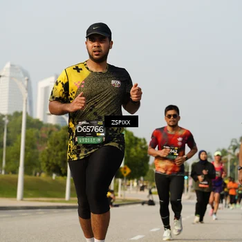 Runner Photo 6420555