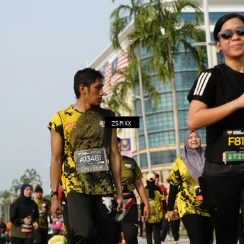 Runner Photo 6420581