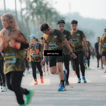 Runner Photo 6420590