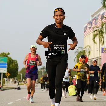 Runner Photo 6420603