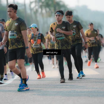 Runner Photo 6420608