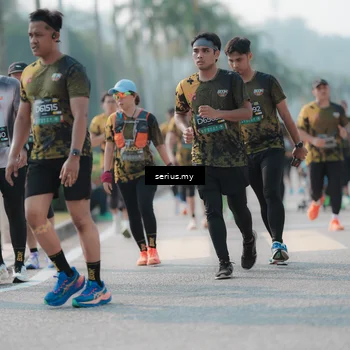 Runner Photo 6420611