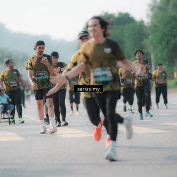 Runner Photo 6420642