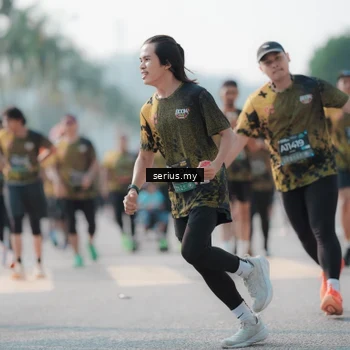 Runner Photo 6420650