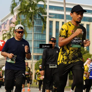 Runner Photo 6420654