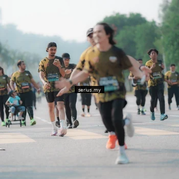 Runner Photo 6420657