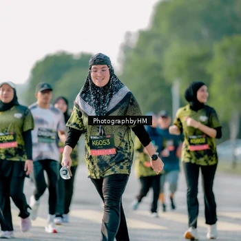 Runner Photo 6420659