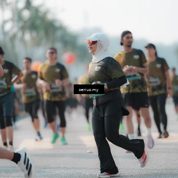 Runner Photo 6420698