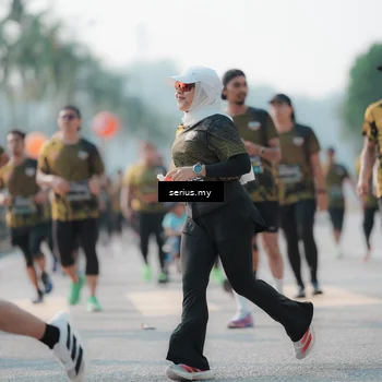 Runner Photo 6420702