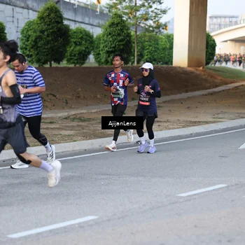 Runner Photo 6420720