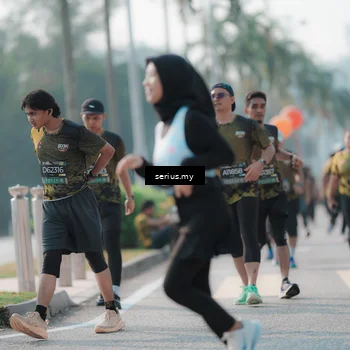 Runner Photo 6420728