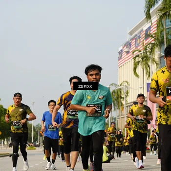 Runner Photo 6420736