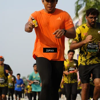 Runner Photo 6420742