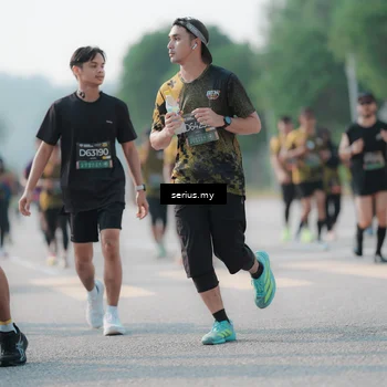 Runner Photo 6420743