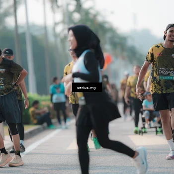 Runner Photo 6420749