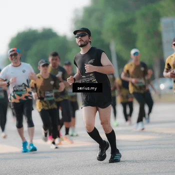 Runner Photo 6420810