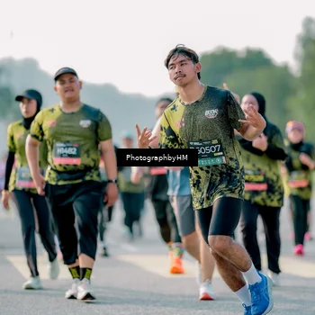 Runner Photo 6420823