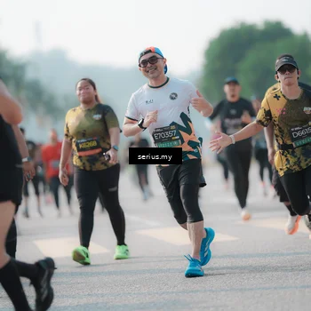 Runner Photo 6420841
