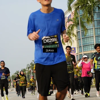 Runner Photo 6420859
