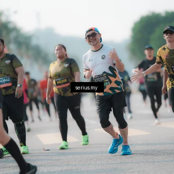 Runner Photo 6420871