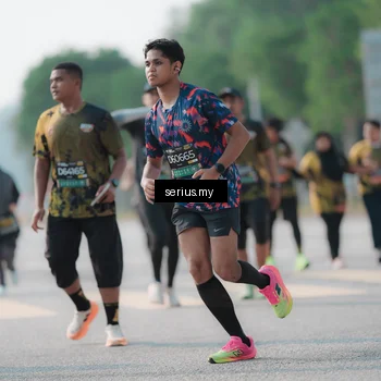 Runner Photo 6420878