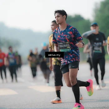 Runner Photo 6420890