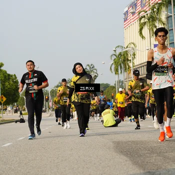 Runner Photo 6420910