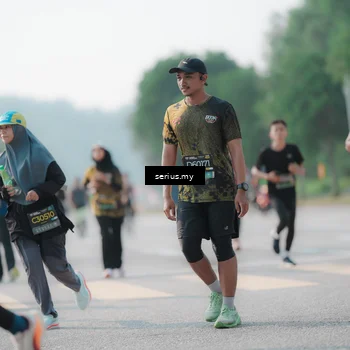 Runner Photo 6420946