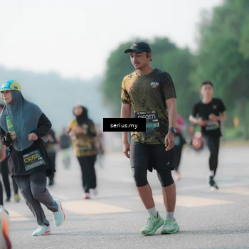 Runner Photo 6420947