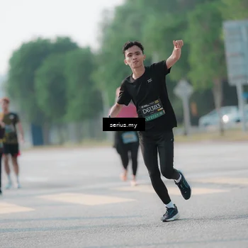 Runner Photo 6421007