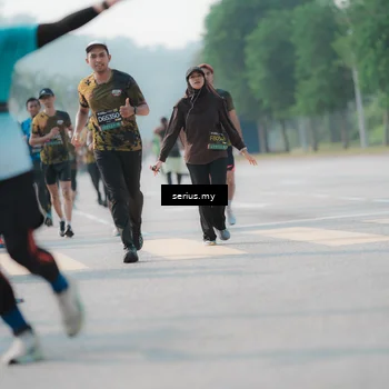 Runner Photo 6421027