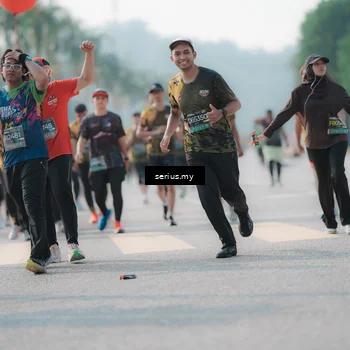 Runner Photo 6421040