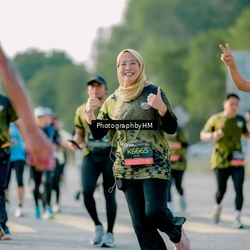 Runner Photo 6421048
