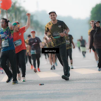 Runner Photo 6421054