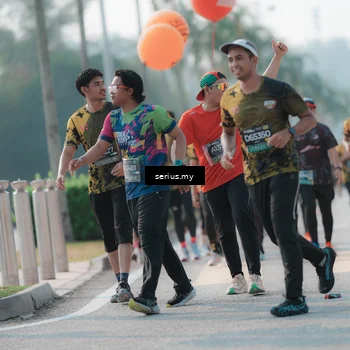 Runner Photo 6421057