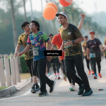 Runner Photo 6421060