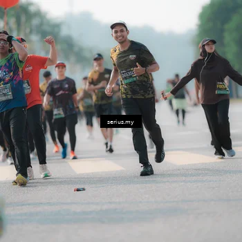 Runner Photo 6421063